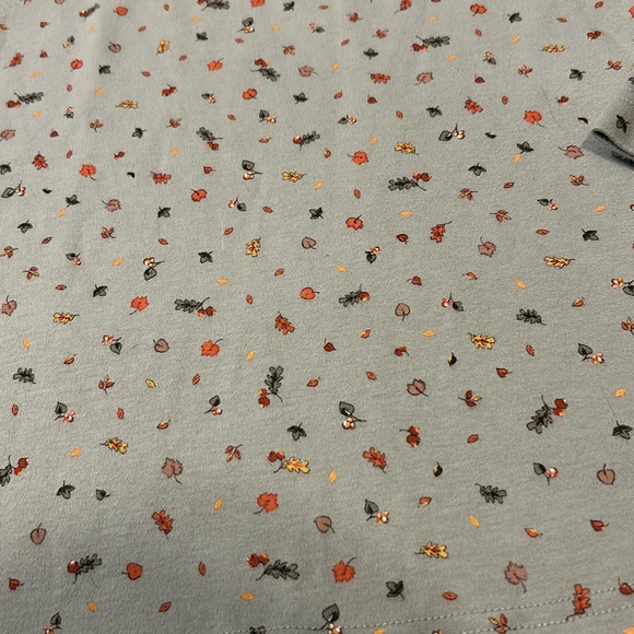 Size 1X Croft & Barrow leaf print top - Picture 3 of 10